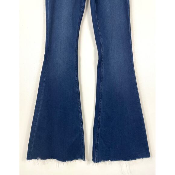 We The Free Penny Pull-On Flare Jeans Riviera Blue Size 26 *Altered to Raw Hem - Picture 6 of 15